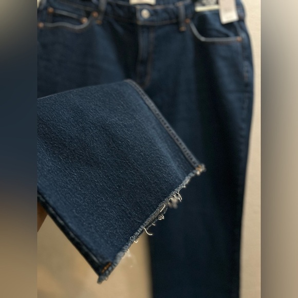 Abercrombie & Fitch Dark Wash Curve Love low rise the baggy 34 short / 18s - Picture 5 of 8